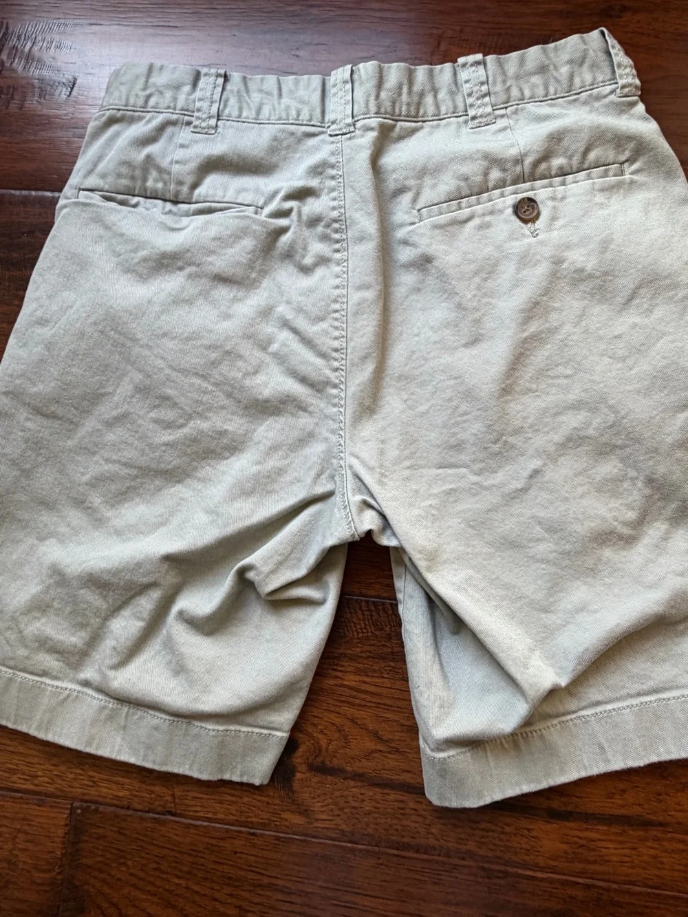 J. Crew Men's Light Beige Flat-Front Cotton Shorts